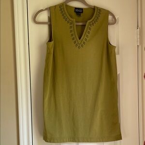 New York & Company Embellished Green Sleeveless Tank Top